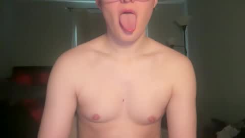 maxx276828 online show from April 29, 2:32 pm