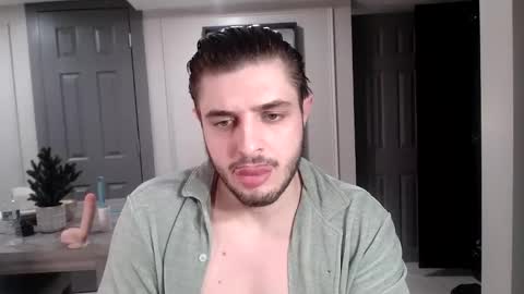 Snapshot of maxx2fun chatting on December 17, 5:02 am maxx2fun online show from December 17, 5:02 am