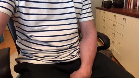 Snapshot of maxx_martin chatting on February 10, 12:50 pm Max online show from February 10, 12:50 pm