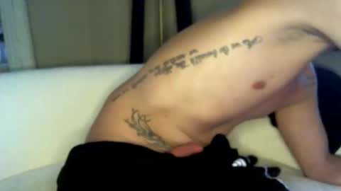 Snapshot of maxxcawke chatting on November 30, 1:59 pm Maxx Cawke online show from November 30, 1:59 pm