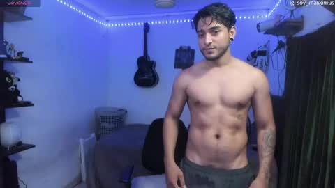 maxximus_10 online show from April 29, 5:44 am