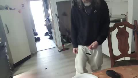 maxxou69hot online show from April 17, 1:47 pm