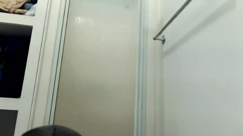Snapshot of maxxou69hot chatting on June 27, 6:35 pm maxxou69hot online show from June 27, 6:35 pm