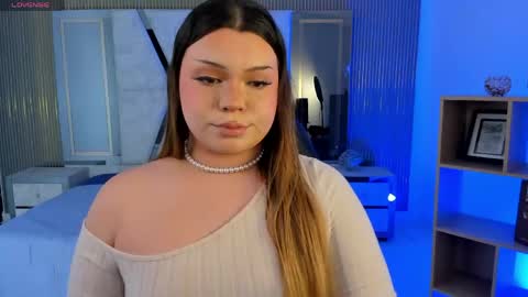 Maxine Minx online show from April 13, 11:32 pm