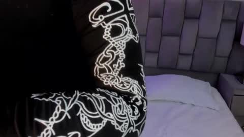 Maxine Minx online show from April 19, 12:54 am