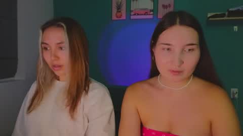 Dani and May online show from May 5, 11:07 am