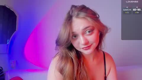 Snapshot of may_fl0wer chatting on June 28, 9:48 am May Flower online show from June 28, 9:48 am