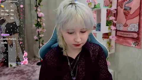 Mary online show from February 23, 1:25 am