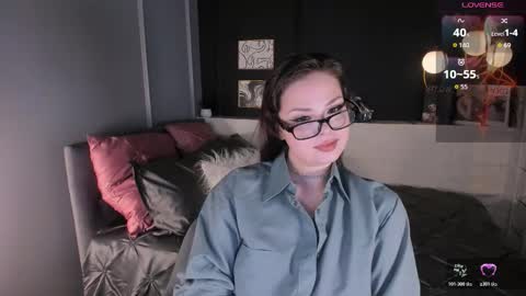 Maya online show from March 21, 1:58 pm