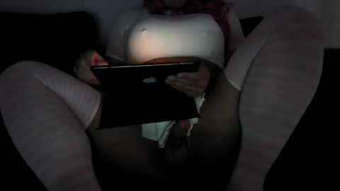 Maya online show from April 18, 2:54 pm