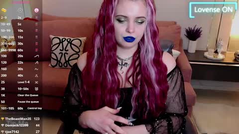 Maya Mils online show from February 25, 7:20 am