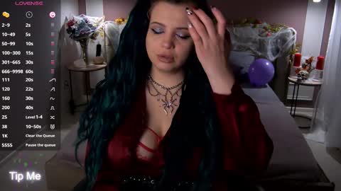 Maya Mils online show from October 29, 1:08 am