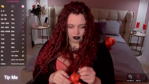 Maya Mils online show from February 4, 1:44 am