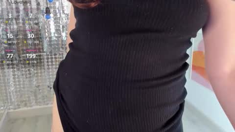 Woman online show from November 29, 6:27 am