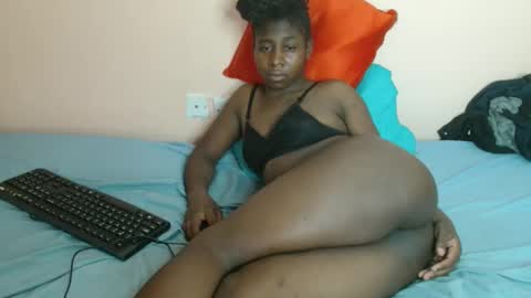 Snapshot of maya_nyla chatting on April 22, 3:57 pm Faith online show from April 22, 3:57 pm