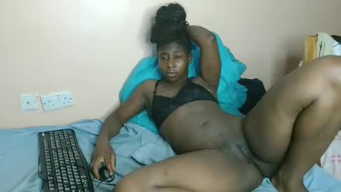 Snapshot of maya_nyla chatting on April 23, 4:03 am Faith online show from April 23, 4:03 am