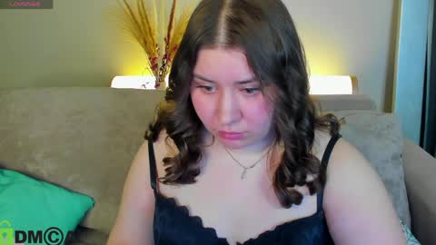 Maya online show from April 10, 1:11 am