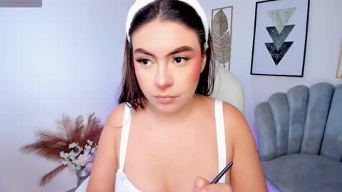 Snapshot of maya_vexx chatting on January 6, 7:50 pm Maya vexx online show from January 6, 7:50 pm