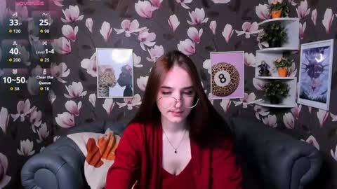 maya_winters online show from May 7, 10:09 am