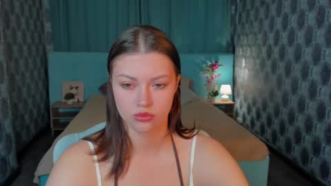 Snapshot of mayaamimi chatting on June 27, 12:59 am Mimi online show from June 27, 12:59 am