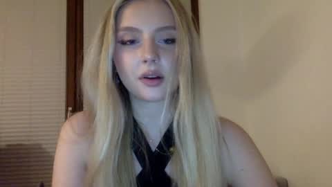 mayaflirt online show from April 22, 8:21 pm