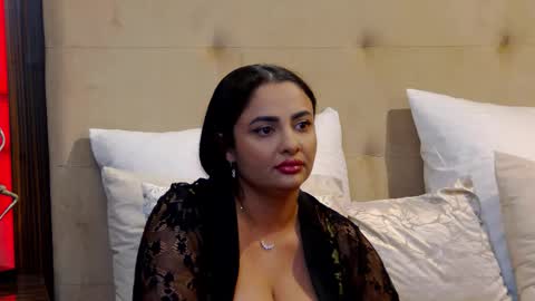 Maya online show from March 22, 8:45 pm