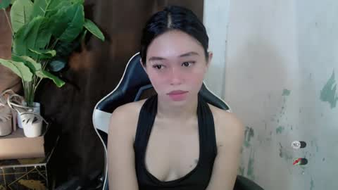 mayasally_ online show from July 17, 6:31 am