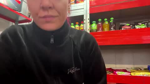 MayaWeissX online show from November 4, 4:55 am