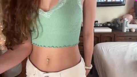 Maya online show from March 18, 9:07 pm