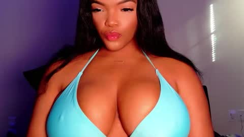 MayBabi online show from April 2, 1:42 pm