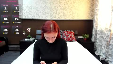 Snapshot of maybe_mia chatting on January 6, 6:36 am Mia GMT2 Mon 3-9 AM Tue 3-9 AM Wed 3-9 AMThur 10 AM - 4 PM Fri 3-9 AM Sat 3-9 AM Sun 3-9 AM. online show from January 6, 6:36 am