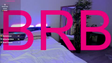 Snapshot of maybe_mia chatting on January 12, 11:07 am Mia GMT2 Mon 3-9 AM Tue 3-9 AM Wed 3-9 AMThur 10 AM - 4 PM Fri 3-9 AM Sat 3-9 AM Sun 3-9 AM. online show from January 12, 11:07 am