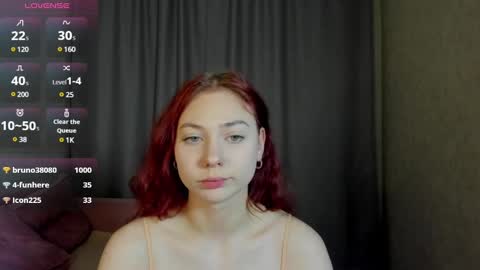 Snapshot of maybe_mia chatting on February 1, 1:30 pm Mia GMT2 Mon 3-9 AM Tue 3-9 AM Wed 3-9 AMThur 10 AM - 4 PM Fri 3-9 AM Sat 3-9 AM Sun 3-9 AM. online show from February 1, 1:30 pm