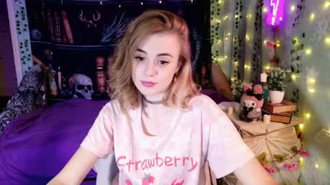 maybe_yours333 online show from April 29, 4:33 pm