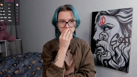 Mia online show from January 25, 1:21 am