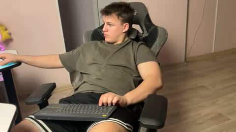 Slava and Alextatto online show from February 19, 5:42 pm