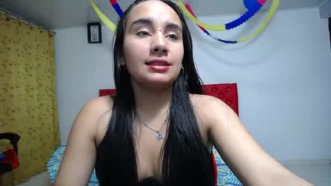 Snapshot of maylin_hornyy19 chatting on June 27, 3:11 am Maylin online show from June 27, 3:11 am