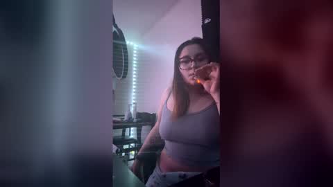 maymay304 online show from March 1, 1:29 am