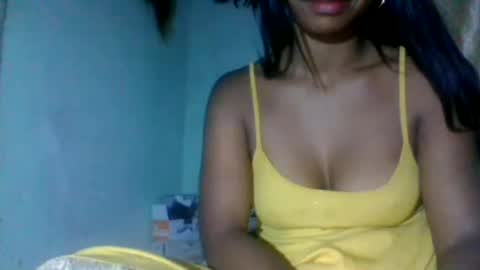 Snapshot of mayolu586 chatting on June 29, 12:06 am Maya online show from June 29, 12:06 am