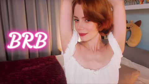 Snapshot of maypeach chatting on February 25, 8:13 am Angie Alex online show from February 25, 8:13 am