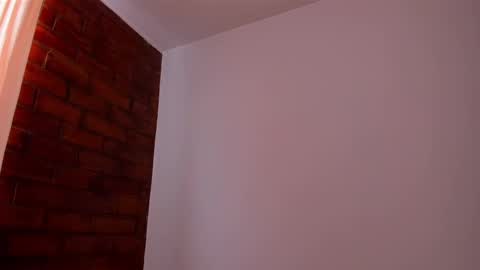 may online show from February 5, 2:16 pm