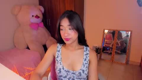 may online show from March 3, 9:31 pm