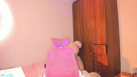 may online show from March 15, 8:15 pm