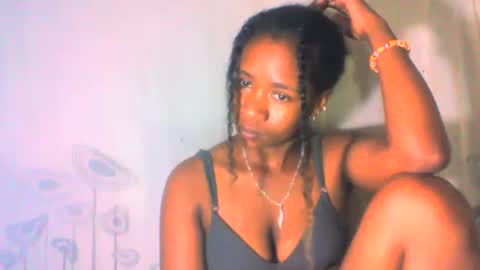 Snapshot of mayrah5 chatting on January 23, 1:45 pm mayrah online show from January 23, 1:45 pm