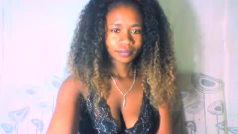 Snapshot of mayrah5 chatting on February 3, 2:34 pm mayrah online show from February 3, 2:34 pm
