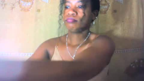 Snapshot of mayrah5 chatting on February 18, 5:31 am mayrah online show from February 18, 5:31 am