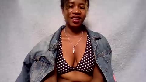 mayrah online show from March 12, 6:52 am