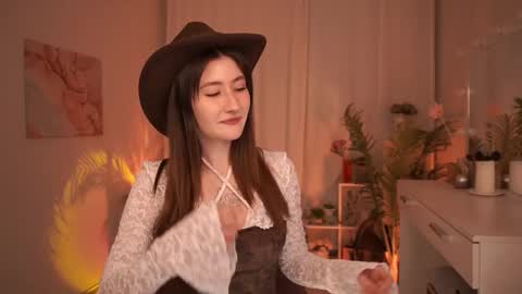  May  online show from April 11, 6:18 am