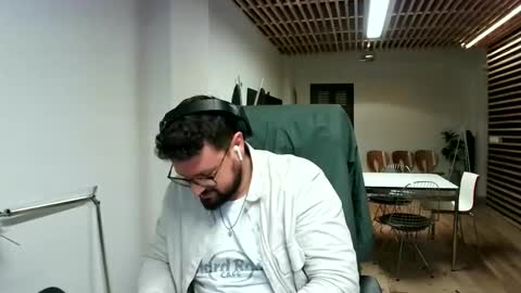 maythe4bwu online show from December 6, 5:44 pm