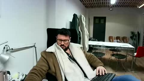 maythe4bwu online show from December 11, 4:09 pm